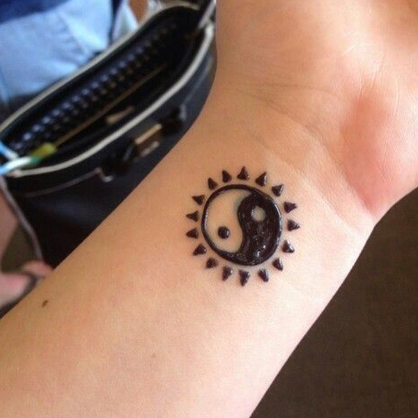 Henna Tattoo Style Small