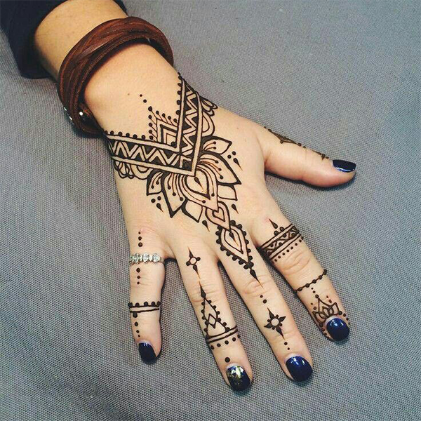 Henna Both Hands Back Side