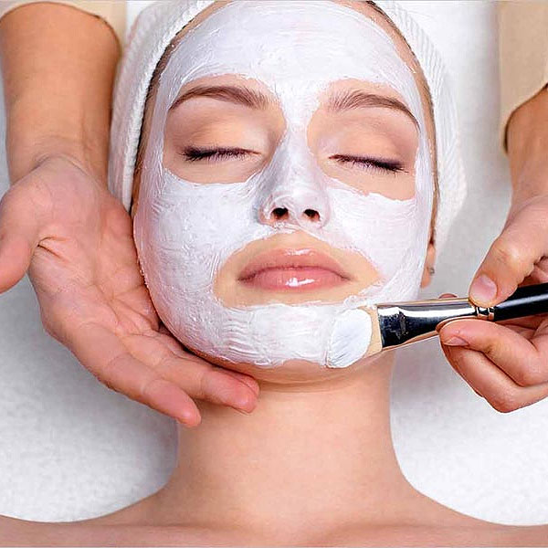 Hydrating Facial- Dr Renaud