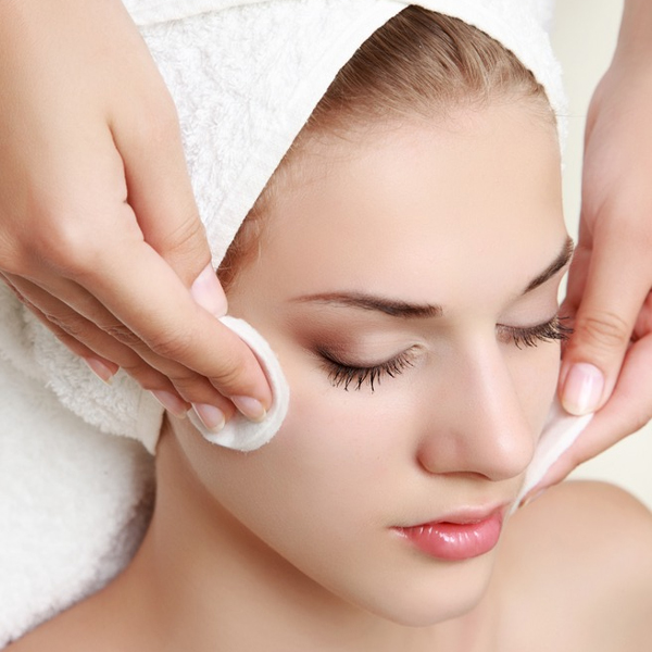 Brightening Facial-Dr Renaud