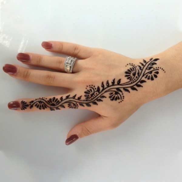 Henna Design Hands Small Design